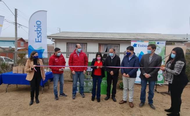 Autoridades ambientales inauguran punto limpio para reciclar aceite vegetal en Pichilemu