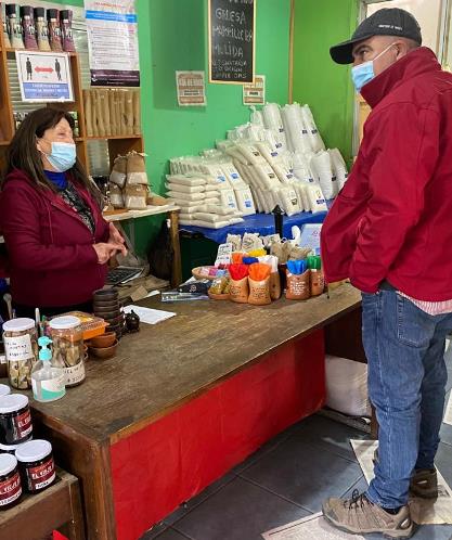 SEREMI Farid Misle destaca la importancia del yodado de sal de mar y verifica en terreno las necesidades de las salinas