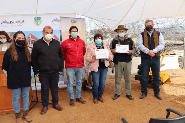 Productores de O’Higgins mejoran labores agrícolas con maquinarias y otras inversiones