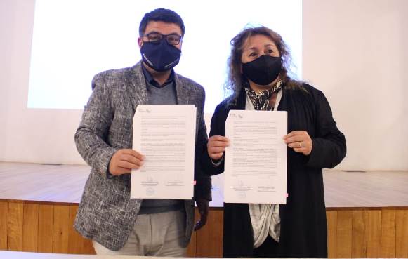 Alcalde entrega subvenciones y comodatos a organizaciones sociales de Rancagua