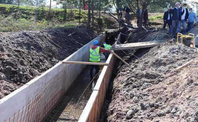 Regantes de tranque Los Aromos de Las Cabras podrán mejorar el riego con proyecto asociativo