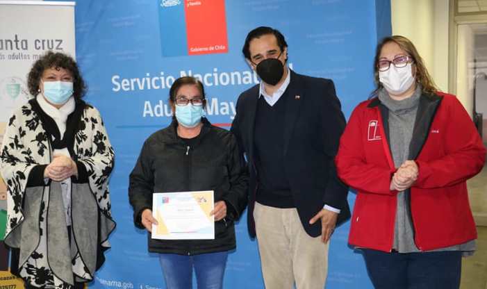 88 Agrupaciones de Adultos Mayores de Colchagua recibieron el Fondo SENAMA