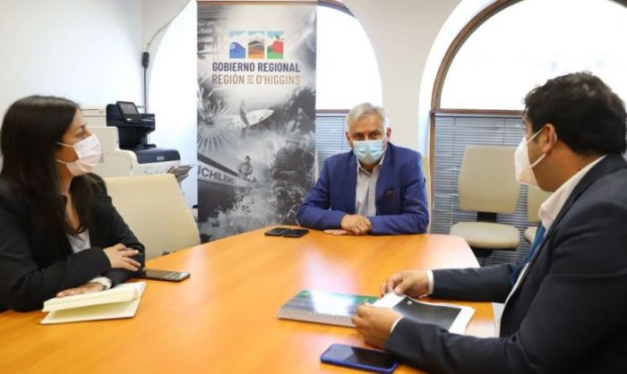 Gobernador Regional y CGE coordinan planes para el verano y el inicio de temporada de incendios forestales