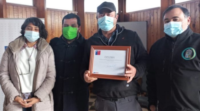 Pescadores y buzos mariscadores consolidan su emprendimiento apoyados por FOSIS