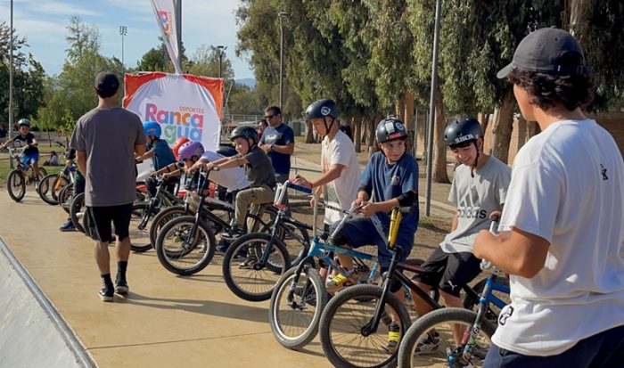 Inauguración de la primera escuela municipal de BMX