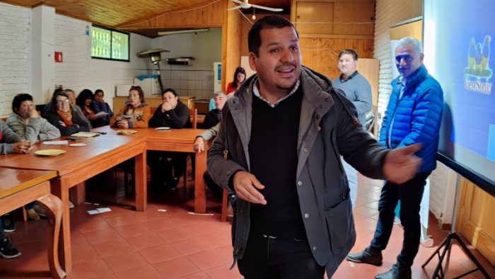 FOSIS apoyará a emprendedores de Navidad afectados por sistema frontal