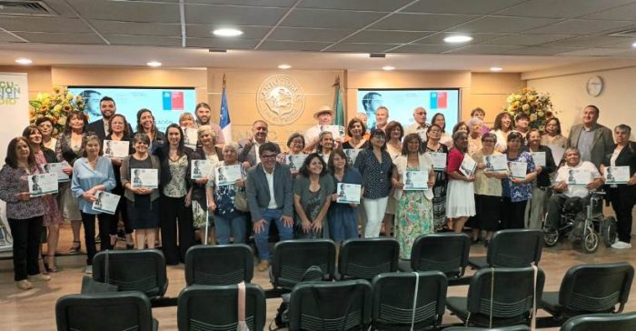 Medio centenar de personas mayores volvió a clases en Santo Tomás Rancagua