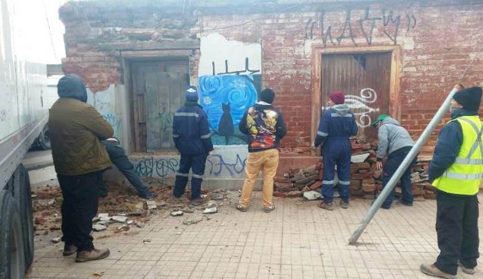 Camión derribó fachada de histórico monumento nacional en Graneros