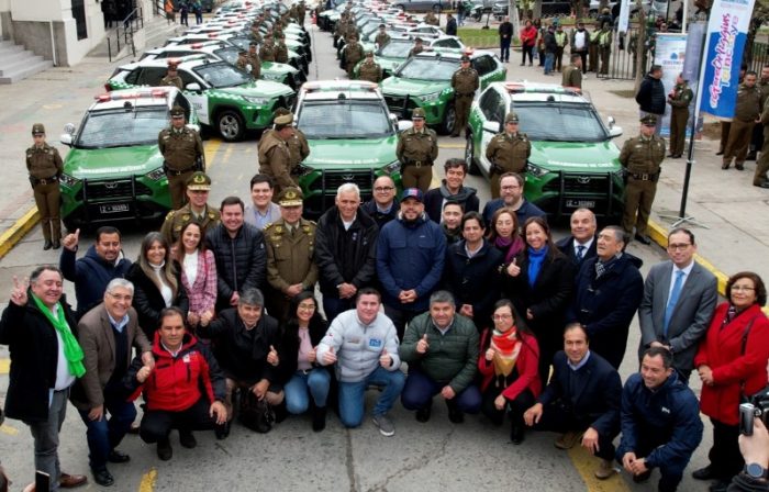 Entregan 20 patrullas a Carabineros fortaleciendo compromiso con la Seguridad Pública