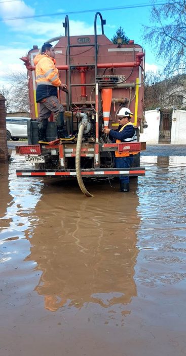 El Teniente despliega apoyo para la comunidad de zonas afectadas por evento climático