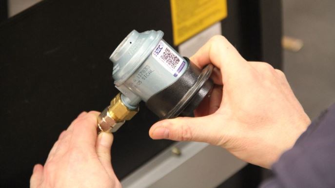 SEC aclara que estufas a gas pueden utilizarse en colegios ante dudas de algunas autoridades