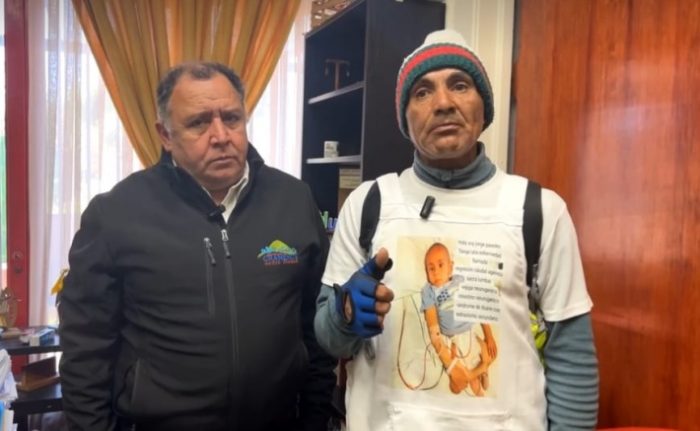 Alcalde de Graneros recibe a padre de niño que tiene síndrome de regresión caudal