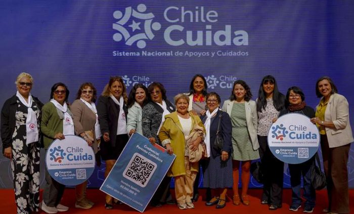 Descuentos en farmacias y recargas de gas: Gobierno y empresas suman beneficios para personas cuidadoras