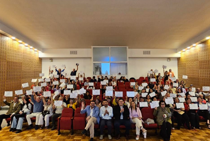 Municipalidad de Rancagua y UOH certifican a vecinos que participaron en la Escuela de Líderes 2024