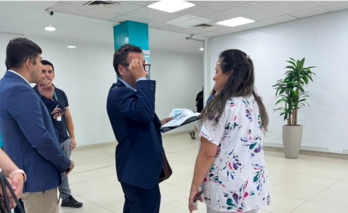 PDI y Juez de Policía Local realizan diligencias tras demanda a RedSalud por profesionales de salud