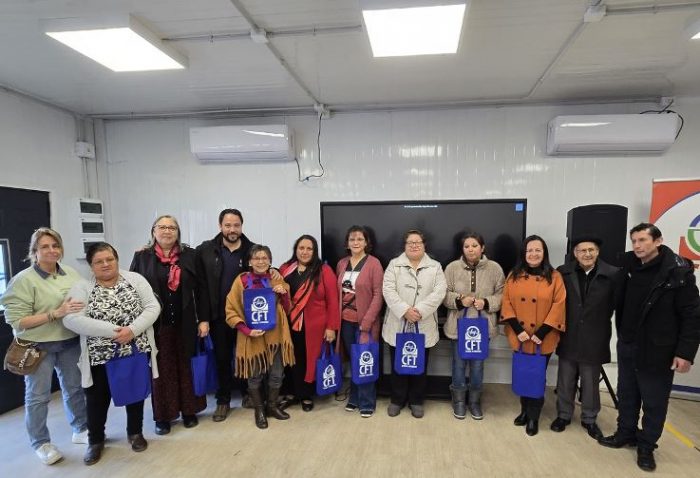 Municipio de San Vicente y CFT Estatal activan convenio con curso para cuidadores de personas mayores