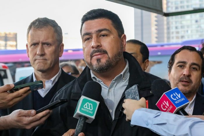 Dirección del Trabajo fiscalizará más de 200 buses interurbanos en fin de semana largo