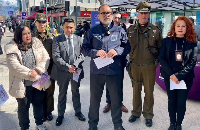 Plan 18 Seguro: autoridades de Gobierno junto a policías dan a conocer medidas de prevención y protección en casos de violencia de género