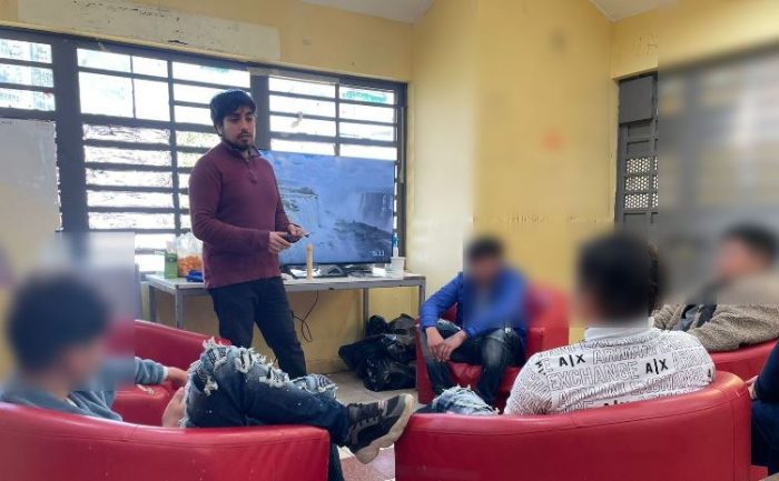Jóvenes participan en taller de educación sexual y prevención de enfermedades