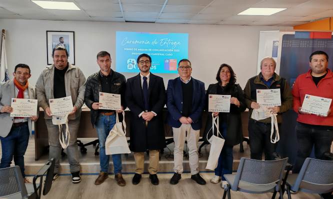 Gobierno entregó Fondos de Medios en Cardenal Caro