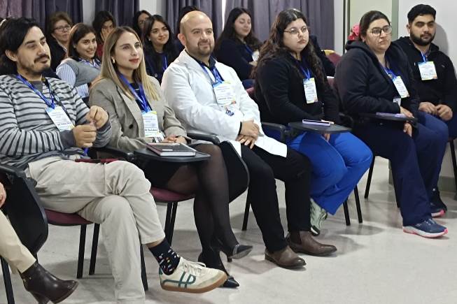 Hospital de Santa Cruz promueve la humanización con foco en empatía y respeto