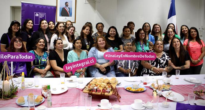 Día contra el Femicidio: Autoridades de Gobierno impulsan conversatorio sobre violencia extrema contra las mujeres