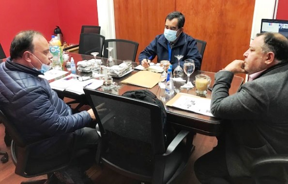 Mesa tripartita se reúne para avanzar en mejorar la salud pública de Graneros