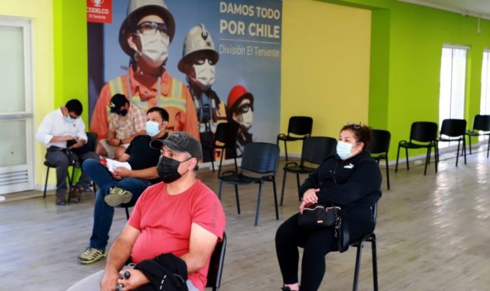 El Teniente se acerca a la meta de vacunar al 100% de su dotación