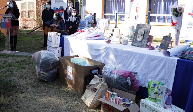 Más de 10 mil unidades entre útiles de aseo y ropa irán en apoyo de pacientes vulnerables