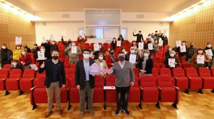 Ministro Isamit entrega títulos de dominio a familias de Rancagua y concesión de inmueble fiscal para fundación de inclusión