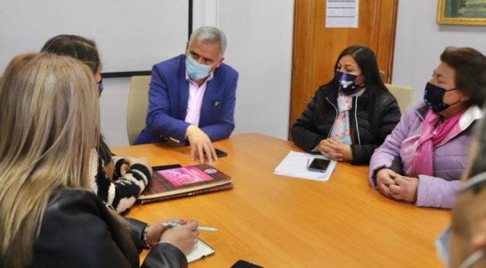 Gobernador Regional compromete apoyo a Asociación Regional Guatita de Delantal para que se retomen cirugías