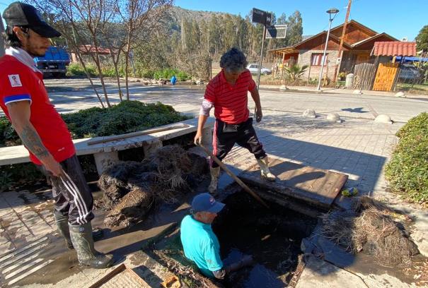 Alcalde Juan Abarca instruye solución a problemas de inundación en Coinco