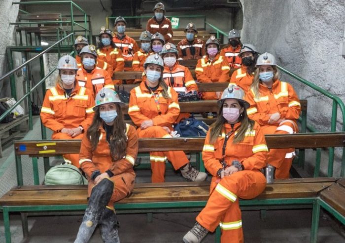 El Teniente recibe a 12 nuevas mujeres aprendices para integrarse a la mina subterránea