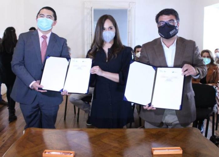 Municipio firma importante convenio con Consejo por la Transparencia