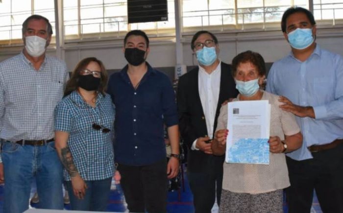 MINVU O’Higgins cumple compromiso ministerial con familias del comité Nueva Esperanza de Machalí