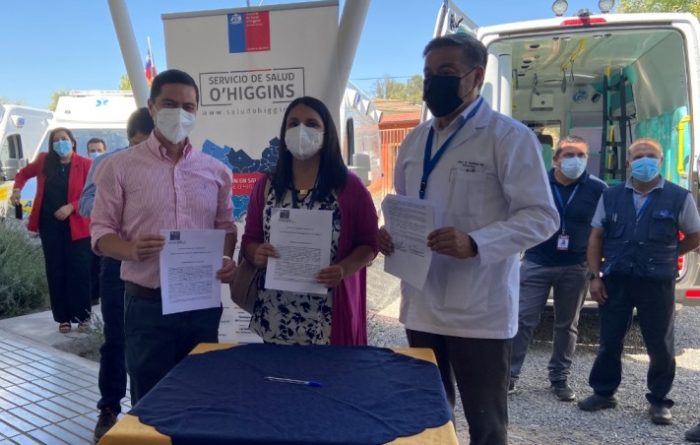 Servicio de Salud entrega 5 ambulancias de emergencia básica a la Red Integrada de Urgencia