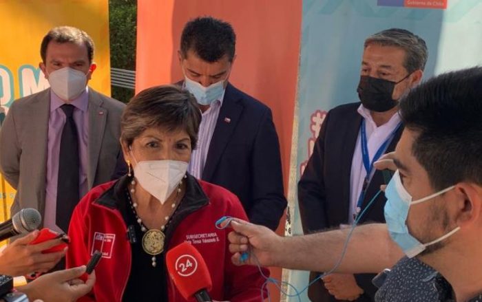 Subsecretaria de Salud Pública visitó el centro de testeo y de vacunación ubicados en el Estadio El Teniente de Rancagua