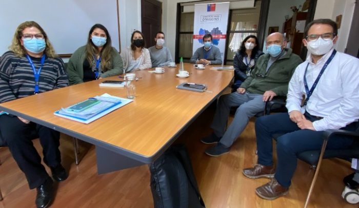 Director Servicio de salud se reúne con directiva regional de Médicos Generales de Zona