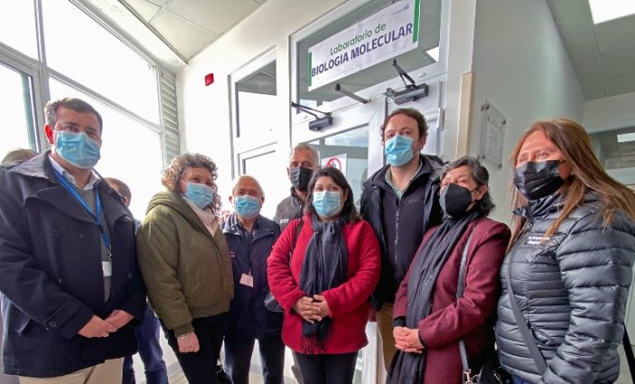 Gobernador Regional inaugura Laboratorio de Biología Molecular en Hospital de Santa Cruz