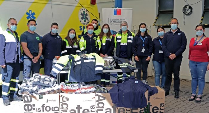 Salud O’Higgins entrega nueva indumentaria de trabajo a funcionarios SAMU