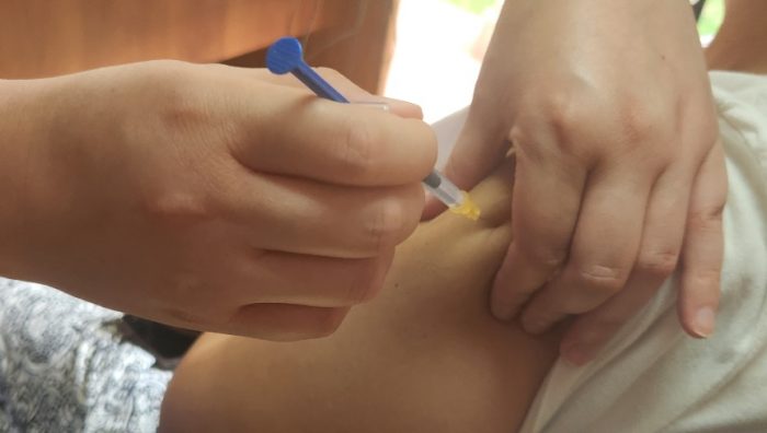 SEREMI de Salud O´Higgins realiza operativo de vacunación para personas con funciones esenciales