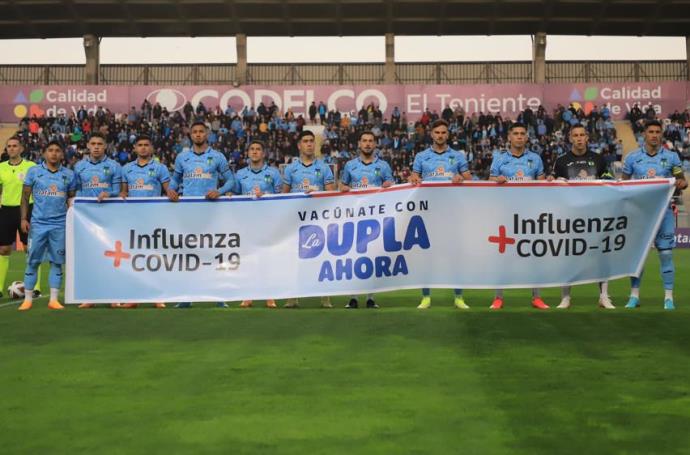 Cientos de hinchas celestes se inmunizaron contra la Influenza y Covid-19