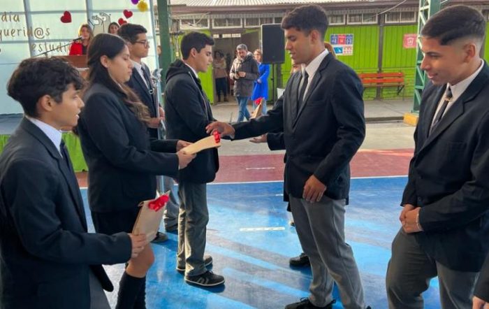 Asume nueva directiva de Centro de Alumnos en Liceo Integrado Simón Bolívar