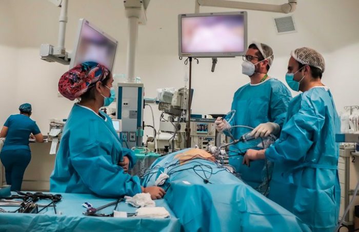 Equipo de coloproctología del HRLBO realizó cirugía para prevenir que paciente padeciera cáncer de recto