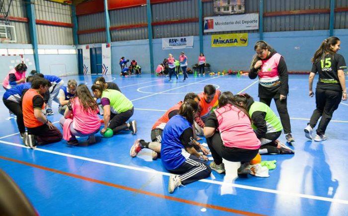Agrosuper y fundaciones Fútbol Más y “Creando Inclusión” realizan primer taller sobre “Neurodivergencia” para profesores