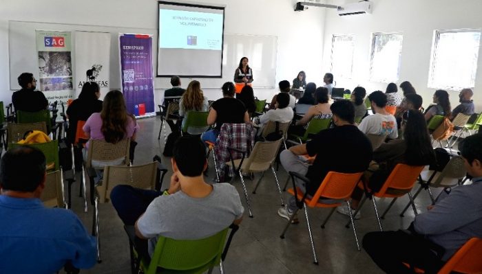 Estudiantes UOH se capacitan en el rescate de mascotas y fauna silvestre desde emergencias