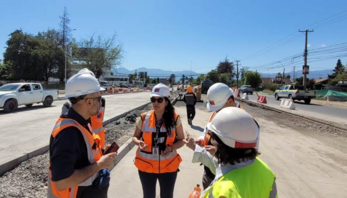 SEREMI de Obras Públicas se reúne con vecinos de la Carretera del Cobre