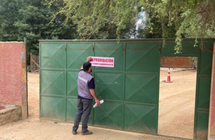 Por incumplimiento de medidas sanitarias: SEREMI de Salud clausura camping