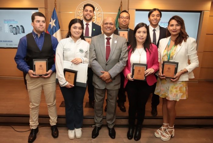 Santo Tomás Rancagua inauguró su año académico 2024 y presentó el libro “40 años de Nuestro Sello”