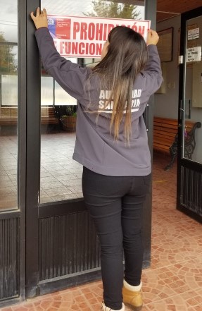 SEREMI de Salud prohíbe funcionamiento de colegio ubicado en Santa Cruz